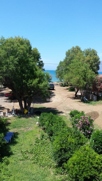 Rooms Leonidas Kíssamos Екстериор снимка