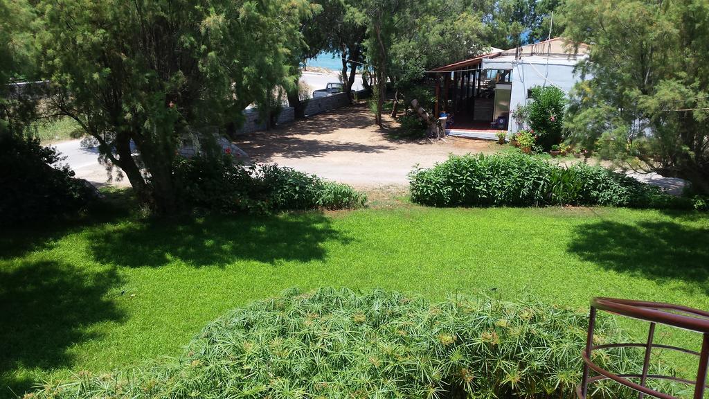 Rooms Leonidas Kíssamos Екстериор снимка